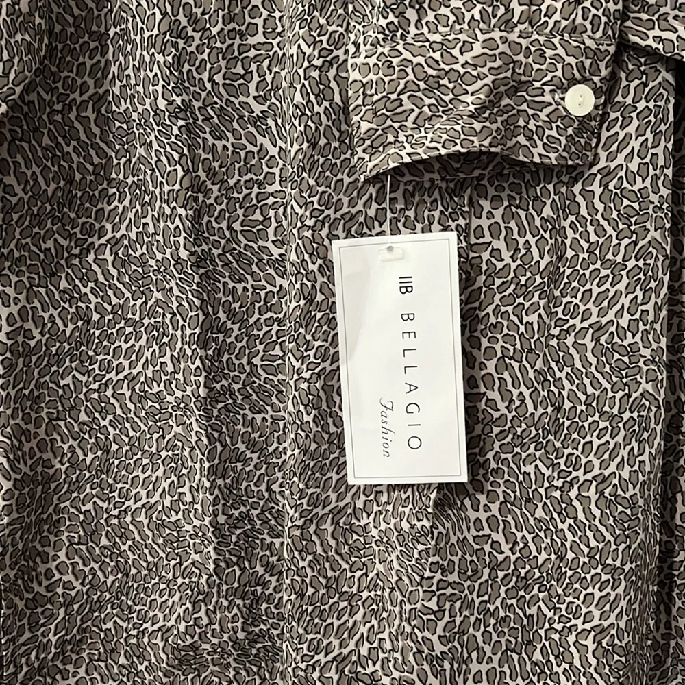 Bellagio button down long sleeve blouse size L - Picture 5 of 8